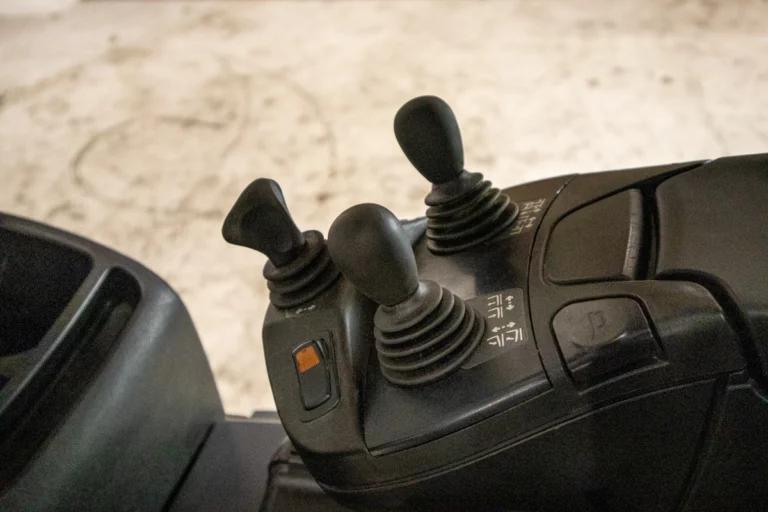 53205 Linde E20 PH-02 begagnad el motviktstruck joysticks