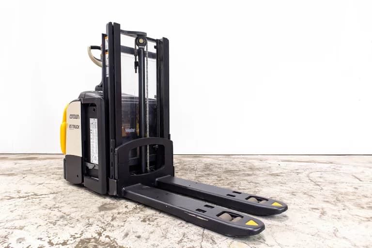 begagnad crown ledstaplare