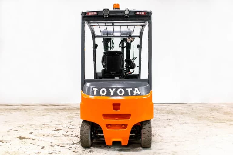 begagnad toyota el motviktstruck utan hytt