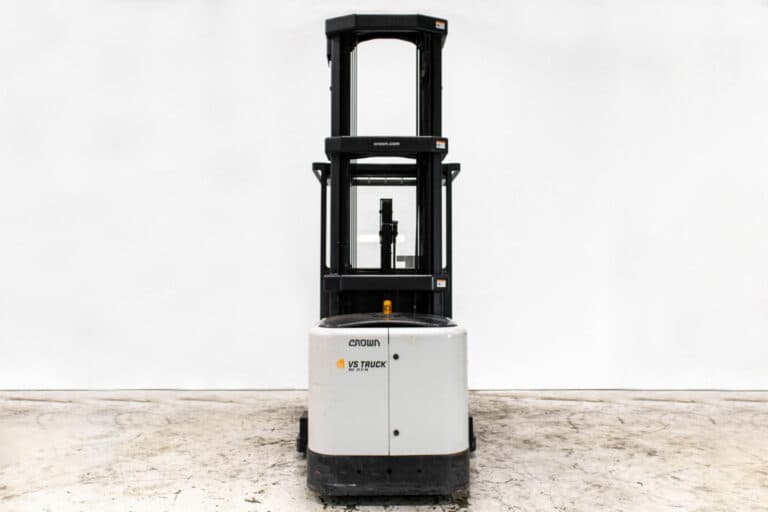 begagnad plocktruck från crown