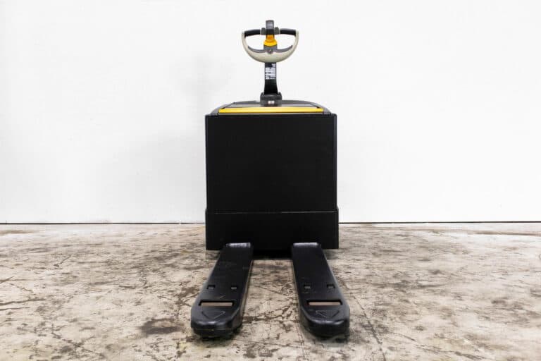 begagnad crown låglyftare med ståplattform