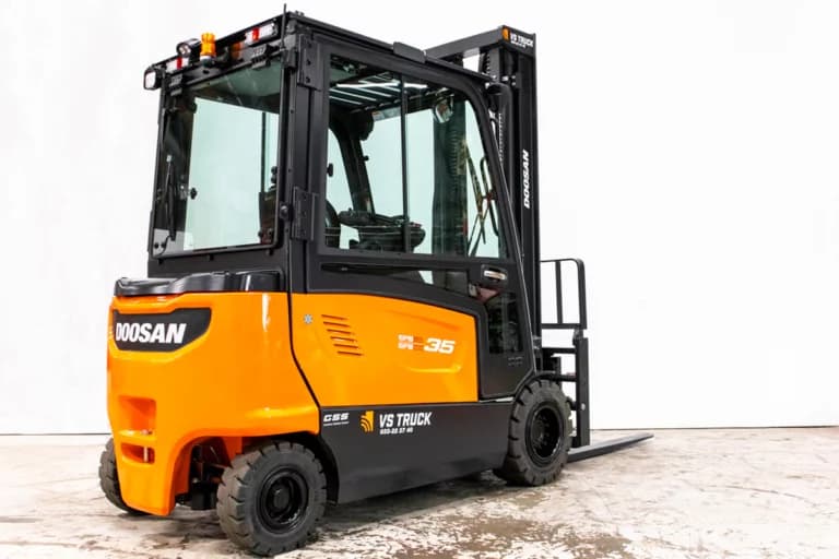 Doosan B35X-7 PLUS begagnad motviktstruck