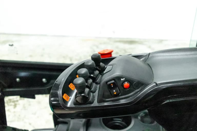 Doosan B35X-7 PLUS begagnad motviktstruck