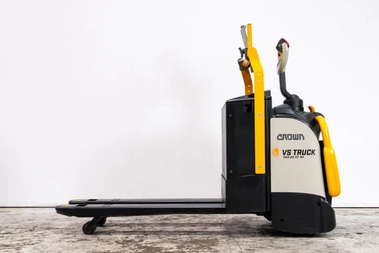 53087 Crown WT3040-E begagnad låglyftare