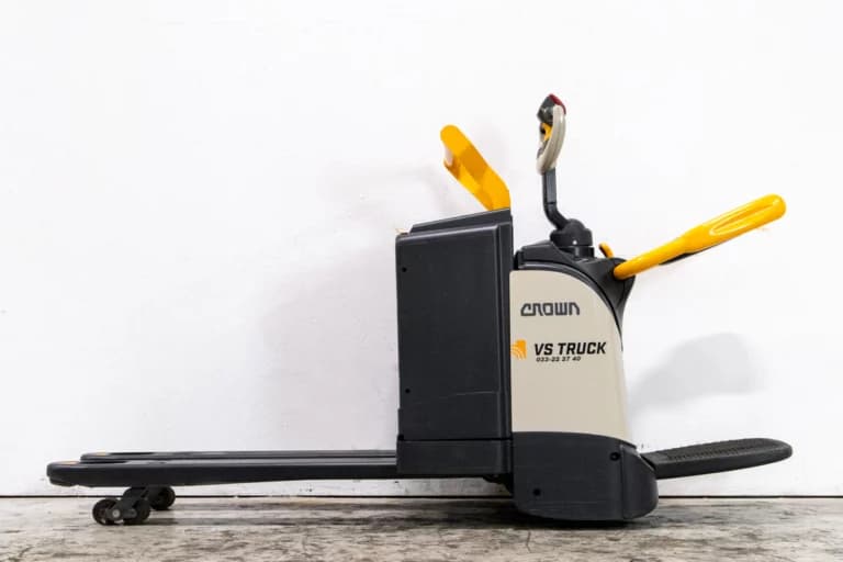 Crown WT3040-E initiallyft