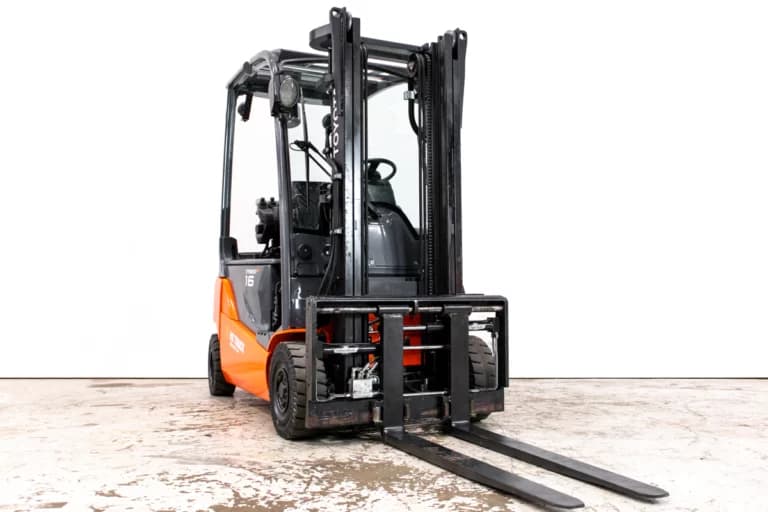 53168 Toyota Traigo 8FBM16T begagnad motviktstruck