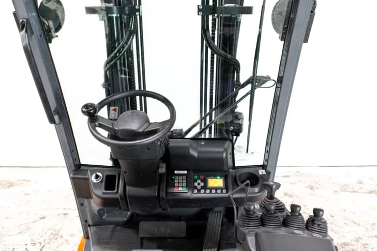 53168 Toyota Traigo 8FBM16T begagnad motviktstruck