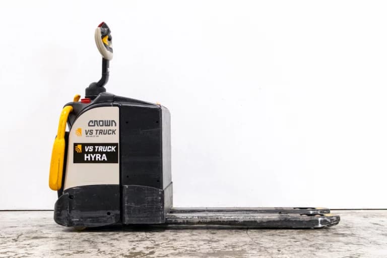 53177 begagnad crown dt 3040