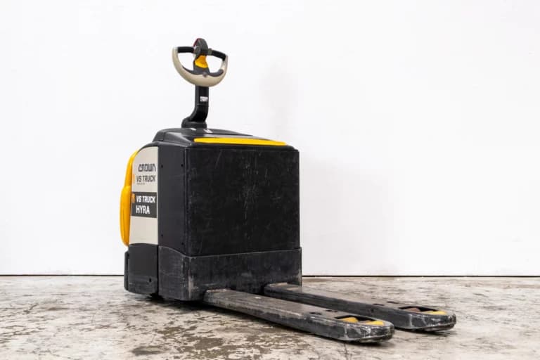 53177 begagnad crown dt 3040