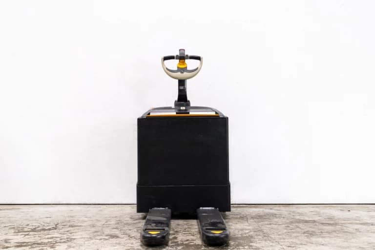 414 crown wt3040 begagnad laglyftare