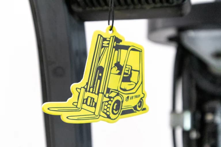 Toyota traigo 8FBEKT begagnad motviktstruck med wunderbaum