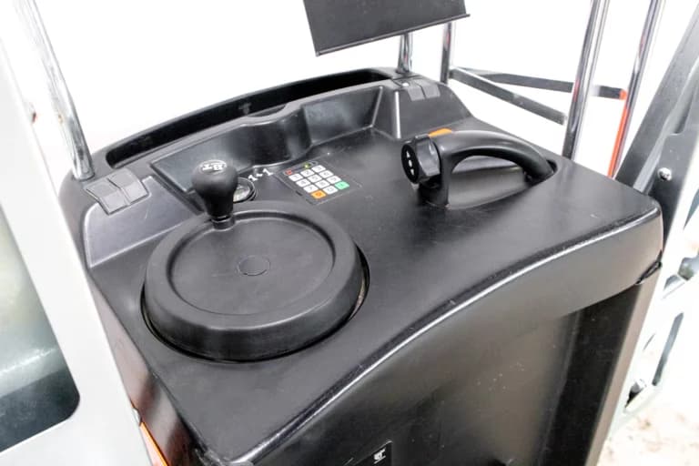 BT Movit TSE100W-710 förarhytt