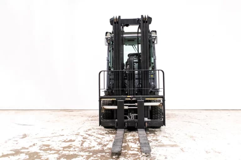 Toyota Tonero 028FDF30 begagnad motviktstruck med frilyft