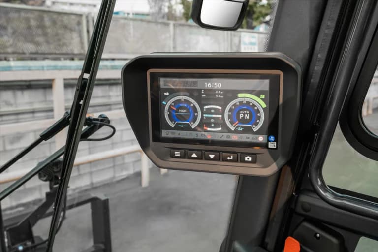Displaypå en Bobcat D90S-9 Dieselmotviktstruck